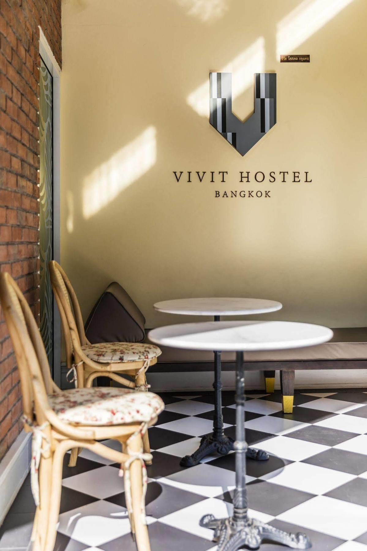 Vivit Hostel Bangkok Exterior foto
